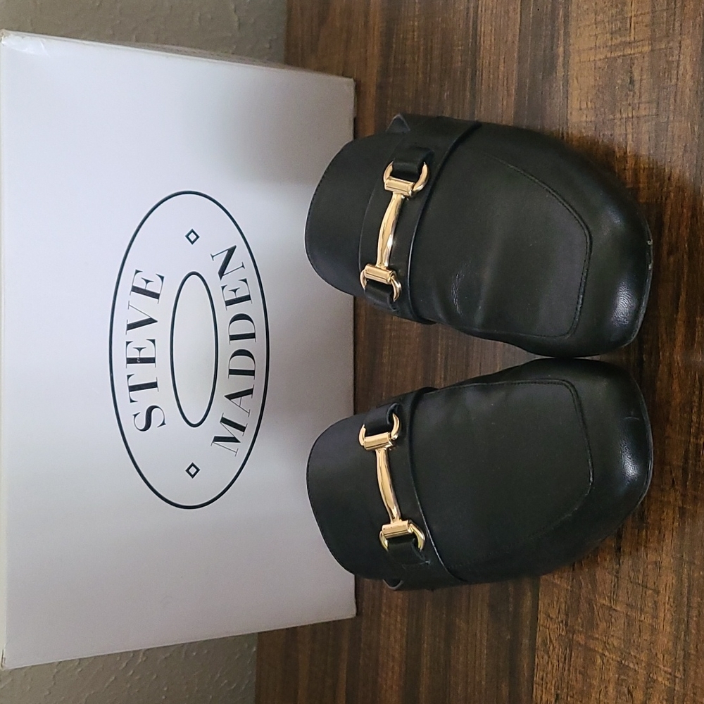 Steven Madden flat mules